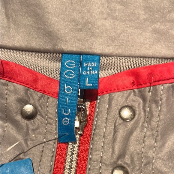 Women's Gray Vest with Pink Trim - Picture 2 of 5